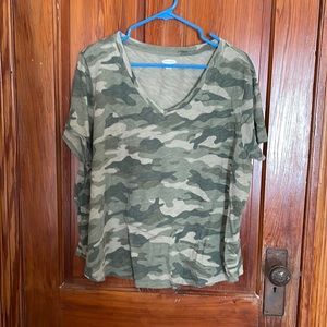 Camo Old Navy T-shirt